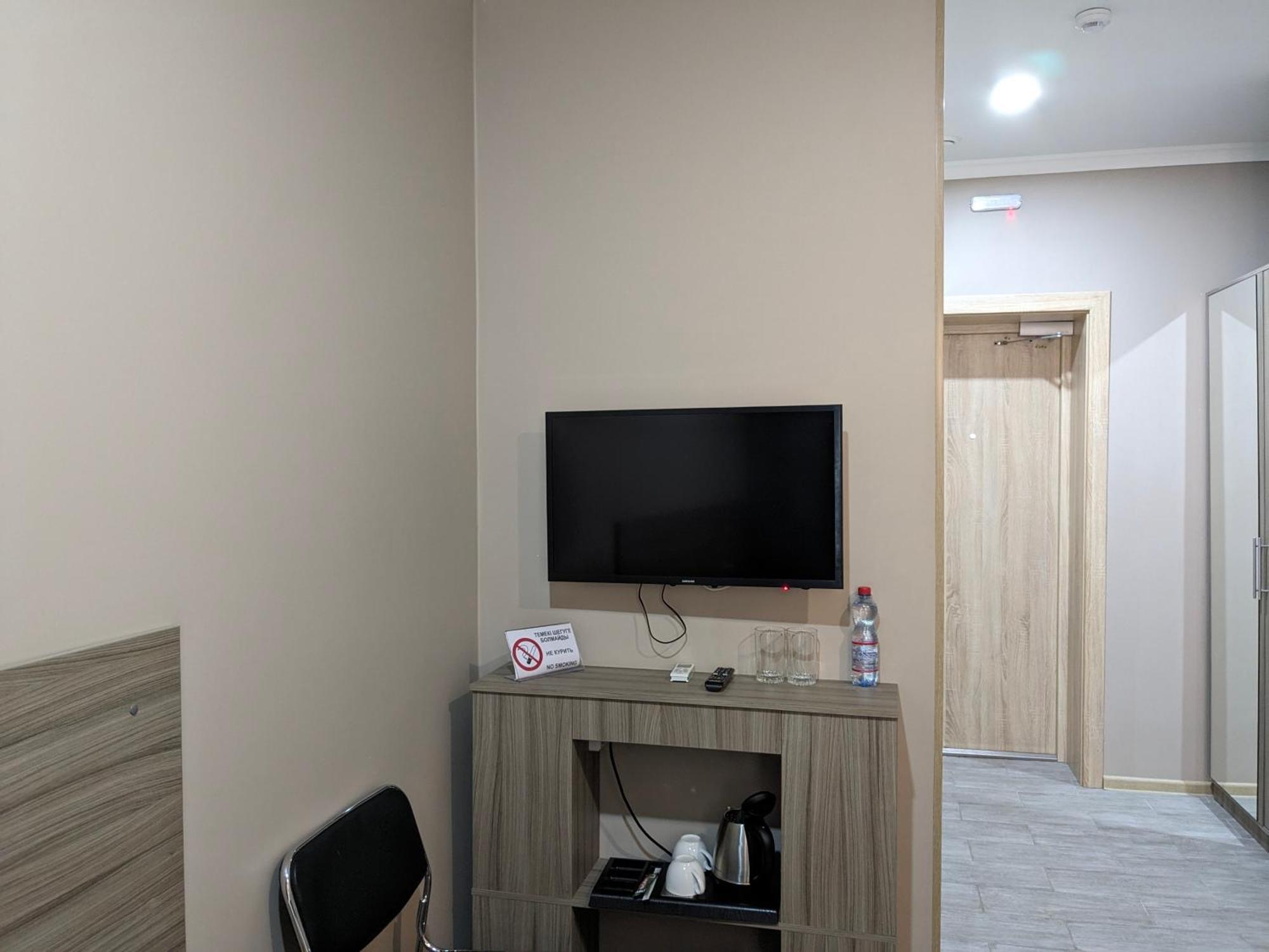 Victoria Hotel 乌拉尔斯克 外观 照片