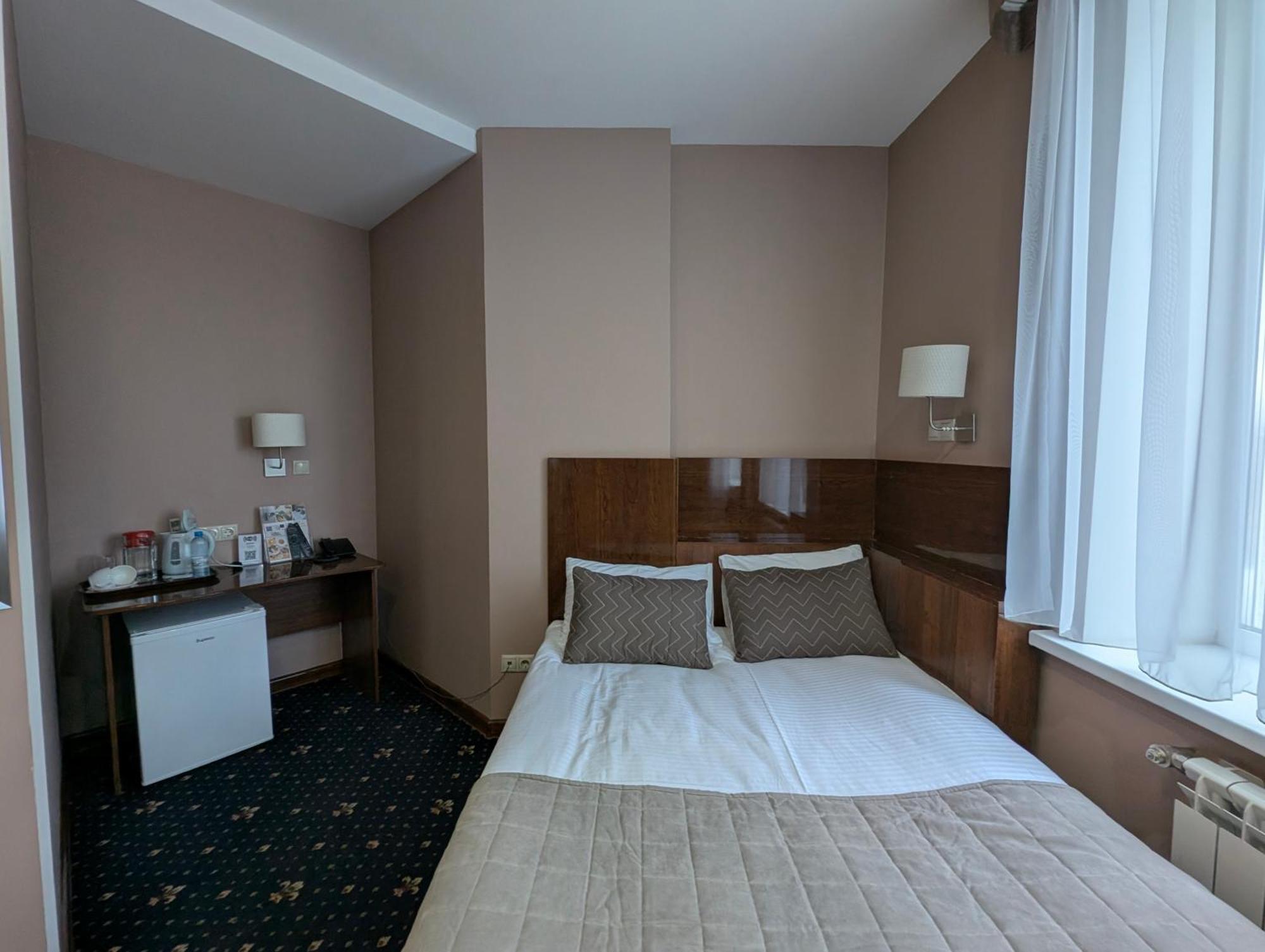 Victoria Hotel 乌拉尔斯克 外观 照片