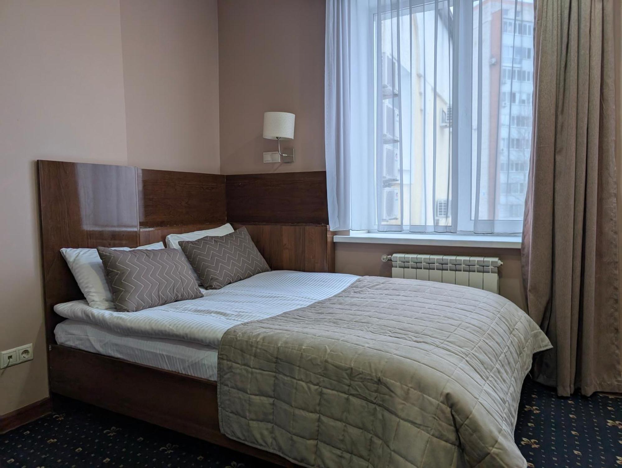 Victoria Hotel 乌拉尔斯克 外观 照片