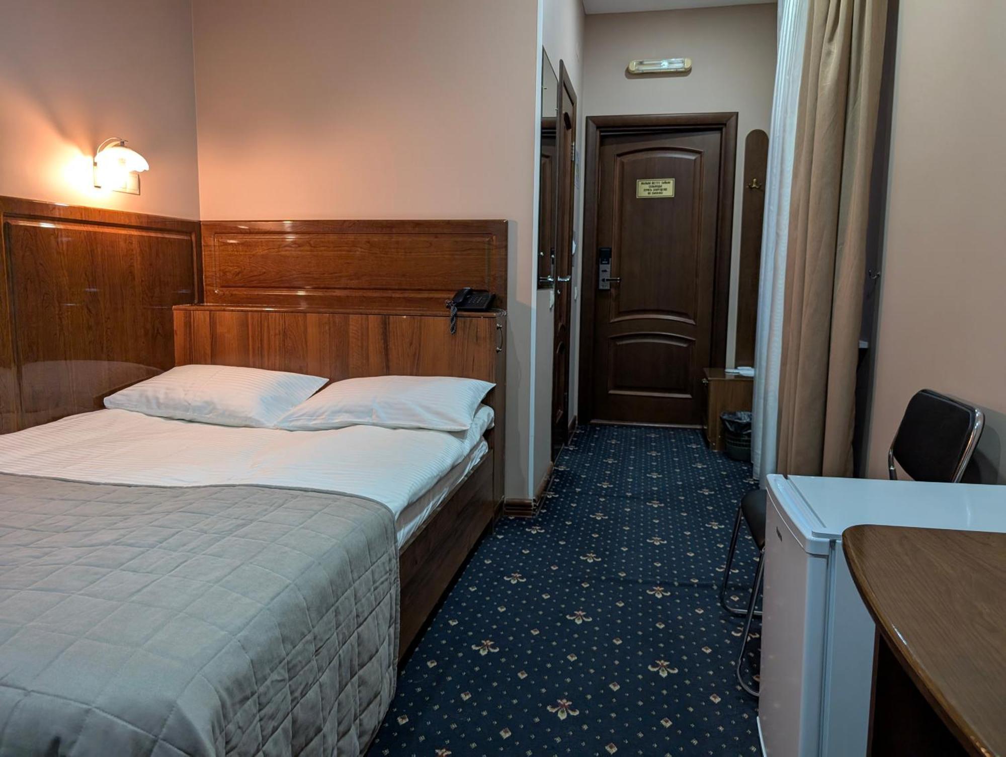 Victoria Hotel 乌拉尔斯克 外观 照片